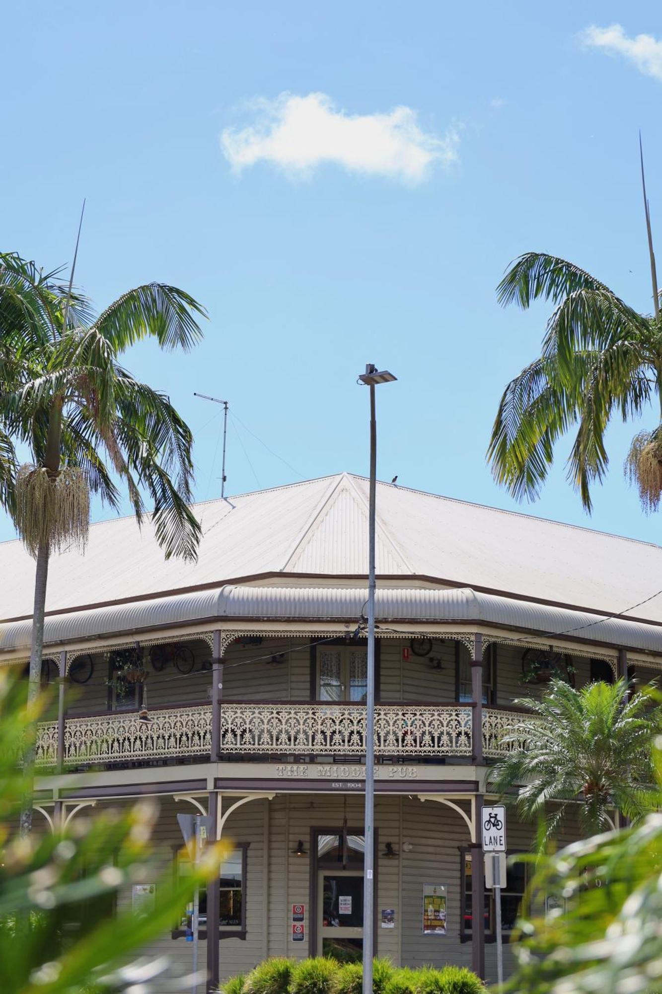 The Middle Pub Hotel Mullumbimby Ngoại thất bức ảnh